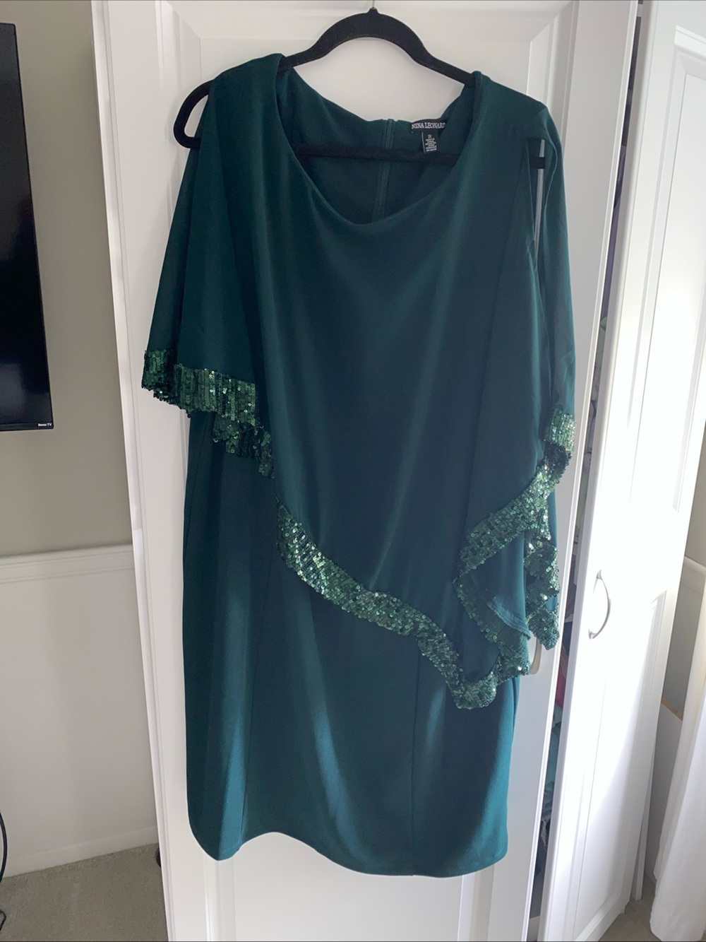 Nina Leonard Dress Plus Size 3X Green Sleeveless Built In Shawl Poncho‎ Sequins